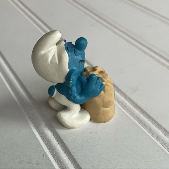 The Smurfs Miller Smurf w/ Wheat Sack Grain Mill Peyo Vintage Display Figurine - Picture 7 of 11